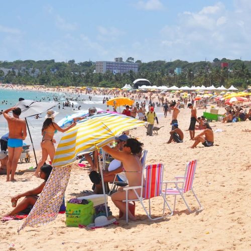 Verão começa neste sábado e previsão é de menos chuvas na maior parte do país