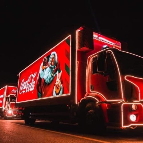Caravana Iluminada da Coca-Cola percorre ruas de João Pessoa neste sábado