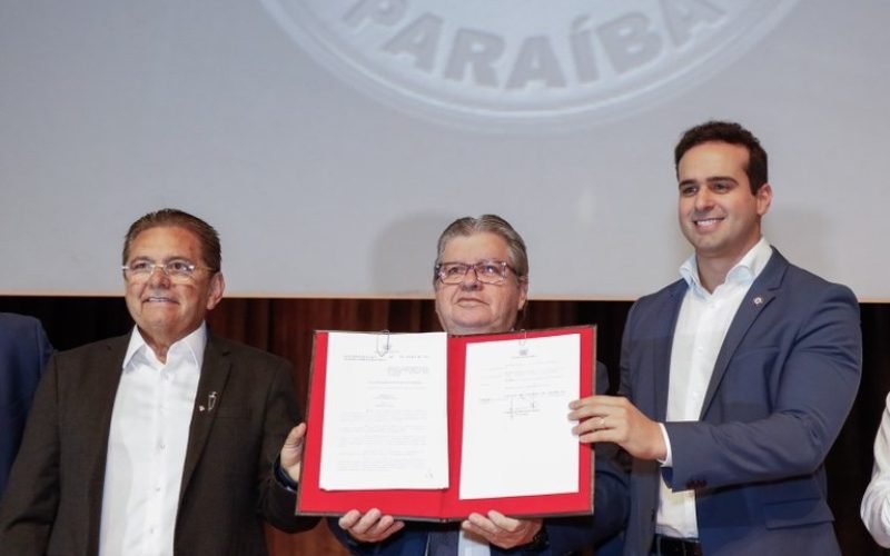 João sanciona nova Lei Orgânica da Polícia Militar da Paraíba e destaca importância