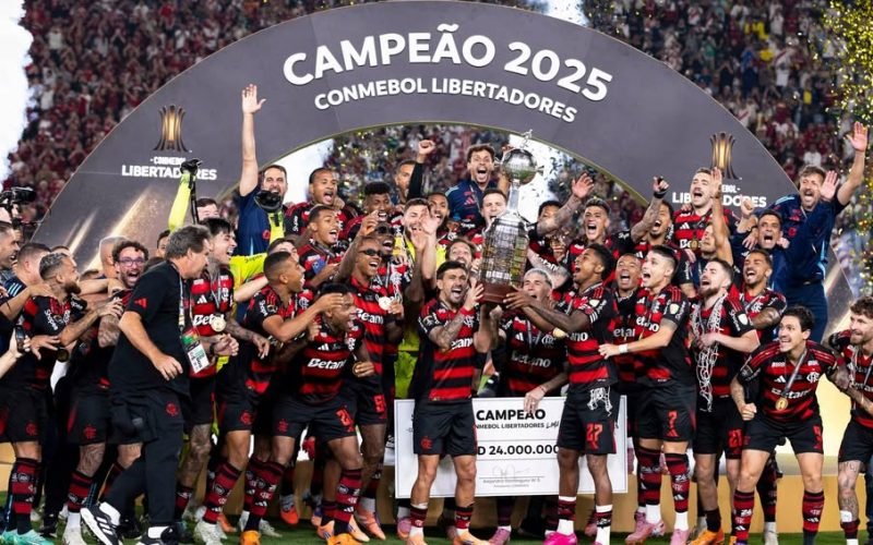 Flamengo faz história e se torna o primeiro tetracampeão brasileiro da Libertadores