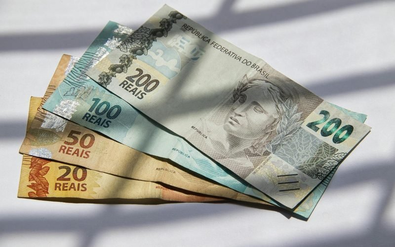 Planejamento financeiro do 13º salário é a chave para começar 2026 no azul