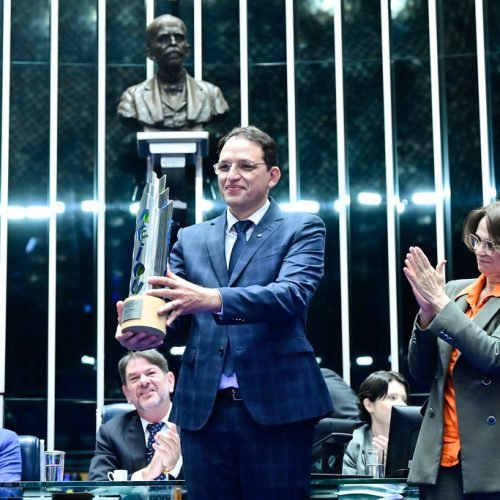 Paraíba é reconhecida no Senado como um dos cinco estados que mais alfabetizam no Brasil