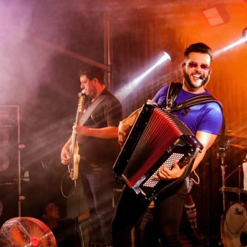 Flávio José, Mastruz com Leite, Ranniery Gomes e Gitana Pimentel comandam Festival Forró Verão deste sábado