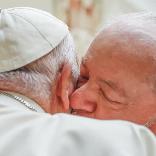 Presidente Lula e Janja vão comparecer ao funeral do papa Francisco em Roma, diz Planalto