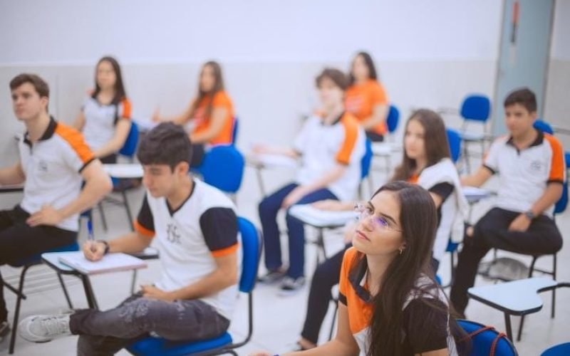Estudantes aguardam notas do Enem 2024 e se preparam para o Sisu 2025