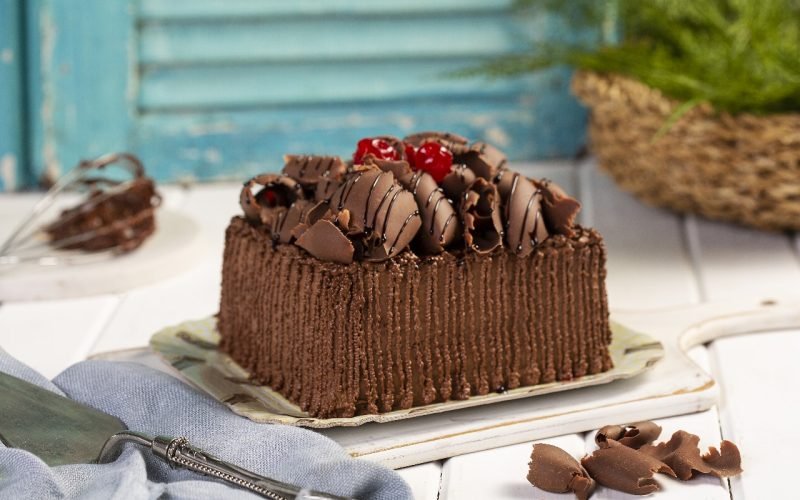 Cocada é destaque dos bolos com desconto em fevereiro na Sodiê Doces