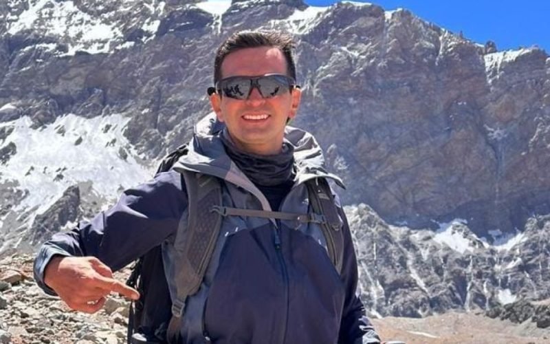 Paraibano embarca para escalar o Everest e pode se tornar o 2º nordestino a alcançar o topo do mundo