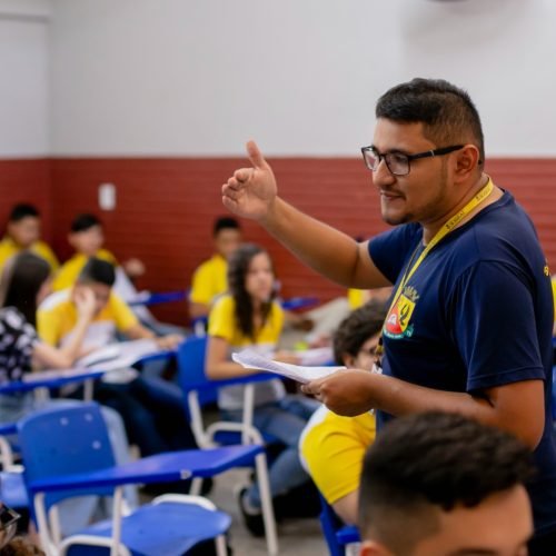 McDia Feliz 2025 inicia vendas antecipadas do Big Mac e abre portas para o futuro de crianças e jovens