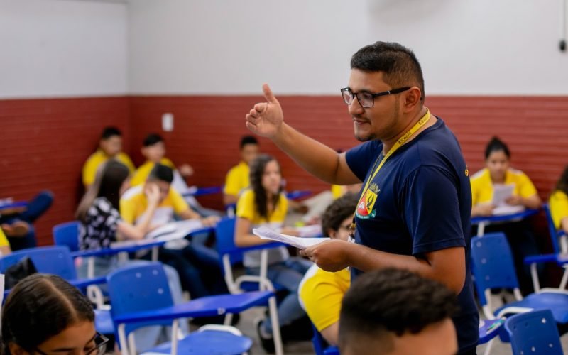 McDia Feliz 2025 inicia vendas antecipadas do Big Mac e abre portas para o futuro de crianças e jovens