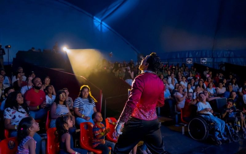 Circo Kroner promove espetáculo inclusivo gratuito em Canpina Grande