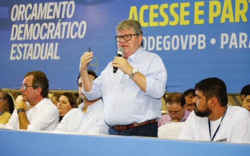 João Azevêdo divulga calendário de pagamento dos servidores estaduais de março