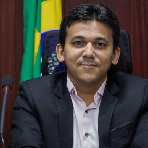 Prefeito de Santa Rita anuncia reajuste salarial acima do piso nacional para o magistério