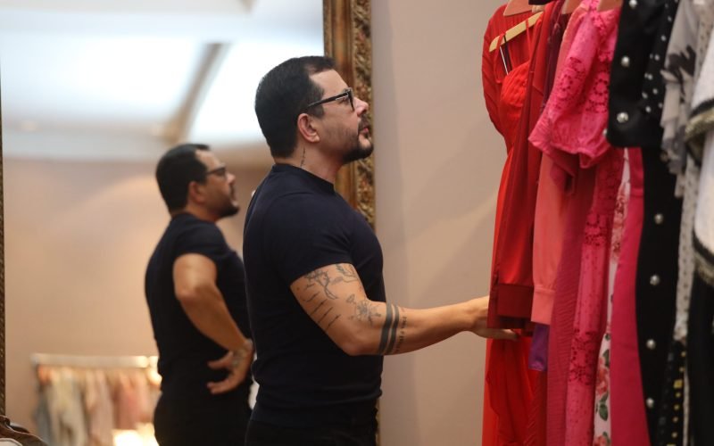 Estilista da Maison Guilhermina visita ateliês e showrooms de marcas renomadas em Minas Gerais
