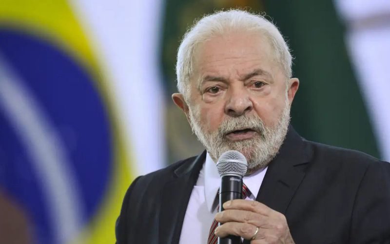 Lula reage a tarifa de Trump e diz que Brasil “não aceitará ser tutelado por ninguém”