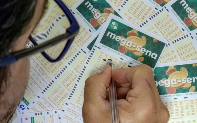 Mega-Sena sorteia nesta terça-feira prêmio acumulado; saiba valor e como apostar