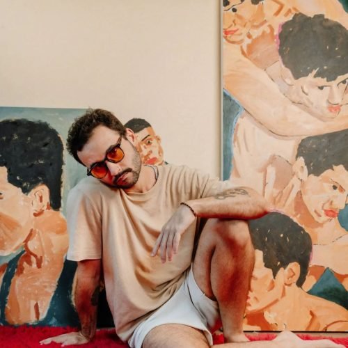 Pedro Delgado reimagina a masculinidade  nordestina em exposição impactante no Espaço Arte Brasil