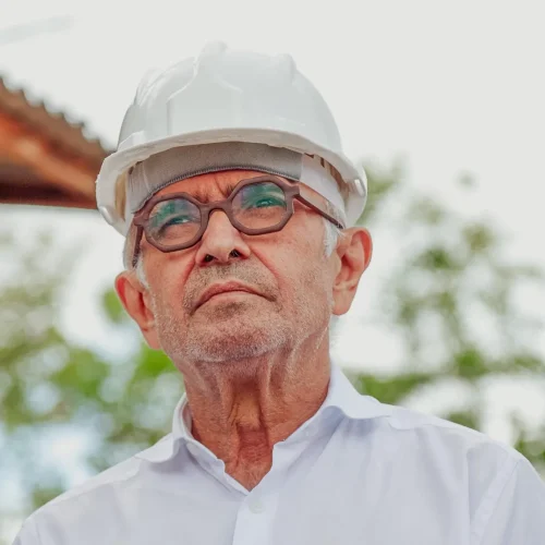 Cícero evita cravar saída do Progressistas, mas movimentações já o colocam na disputa pelo Governo da Paraíba