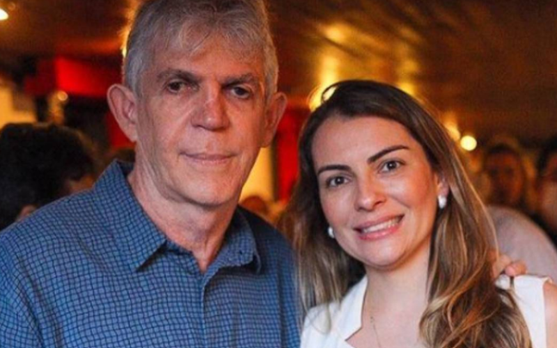 Esposa de Ricardo Coutinho, Amanda Rodrigues é nomeada para cargo no Governo Lula