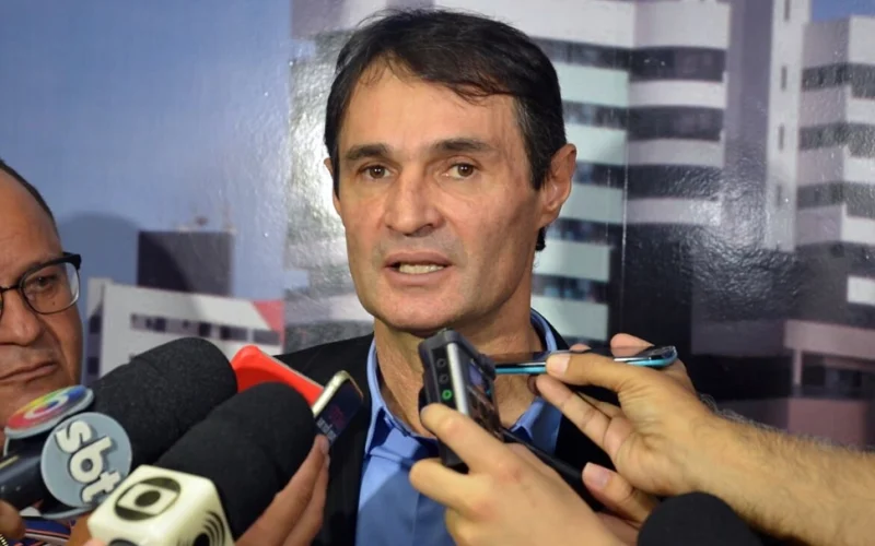Desistência de Romero muda cenário político em Campina Grande; entenda movimentações