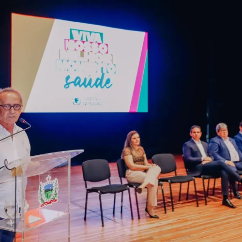 Cícero garante compromisso de João Pessoa no enfrentamento ao câncer, durante lançamento