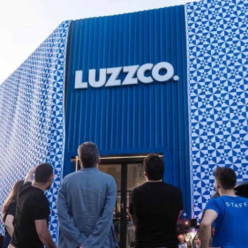 Luzzco estreia exposição imersiva inédita sobre a vida e a obra de Ariano Suassuna