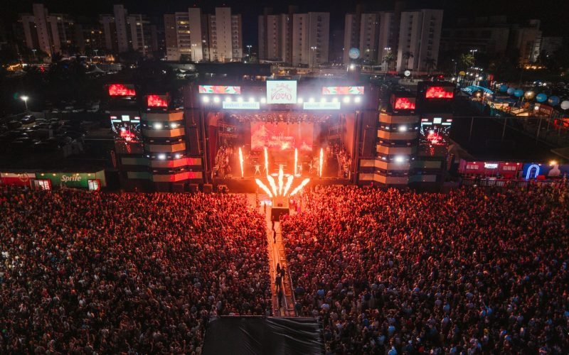 Edição histórica do Fest Verão Paraíba reúne multidão em noite de abertura