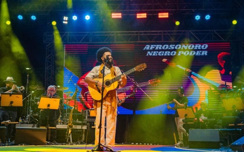 Programa Espaço Cultural recebe Afrosonoro e toca singles paraibanos