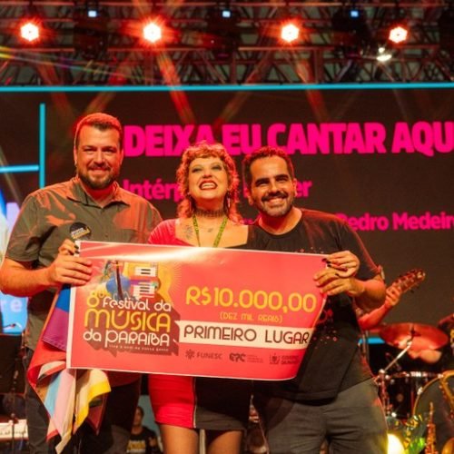 Com “Deixa Eu Cantar Aqui”, Pricler conquista canção vencedora e melhor intérprete no Festival de Música da Paraíba