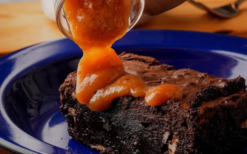 Loca Como Tu Madre retorna com menu executivo: uma experiência gastronômica com entrada, prato principal e sobremesa