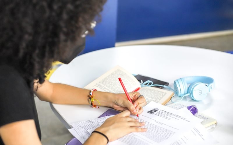 Governo lança editais do Paraíba Sem Fronteiras com oportunidades internacionais para pós-graduação