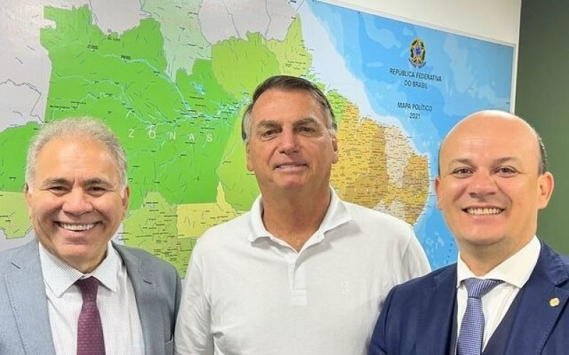 Cabo Gilberto se reúne com Bolsonaro e Queiroga para construir chapa conservadora em João Pessoa