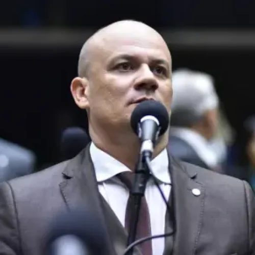 Deputado paraibano Cabo Gilberto Silva assume liderança da oposição na Câmara