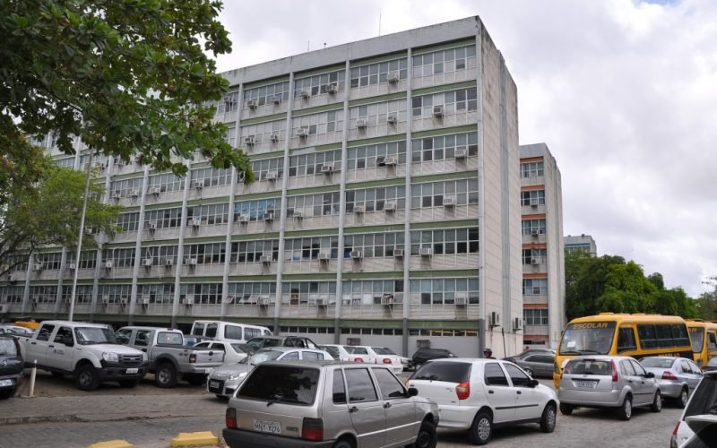 Governo anuncia reajuste linear de 10% para servidores estaduais da Paraíba