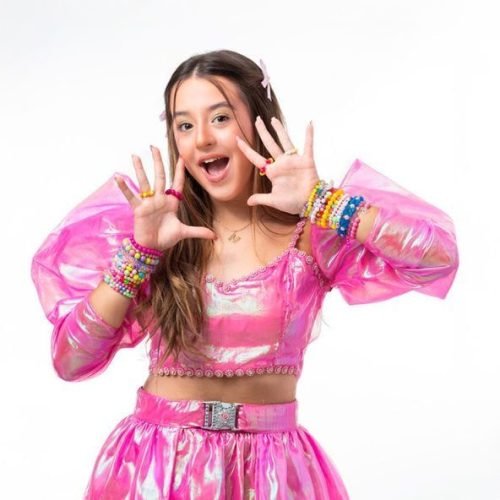 Fenômeno teen, Marcela Jardim leva turnê “Boom Explode” a João Pessoa e Campina Grande