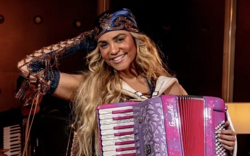 Lucy Alves assina contrato com a Luan Promoções e inicia nova fase na carreira