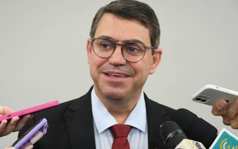 STF arquiva ação contra Dinho Dowsley e mantém presidência da Câmara de João Pessoa