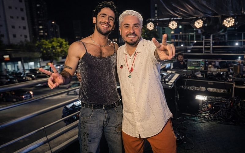 Yuri Carvalho leva Axé Music à Via Folia e recebe Romero Ferro em um encontro especial entre Paraíba e Pernambuco