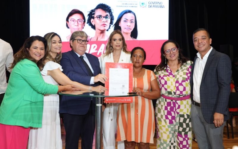 Governo da PB anuncia mais de R$ 700 mil em contratos da linha de crédito Empreender Mulher