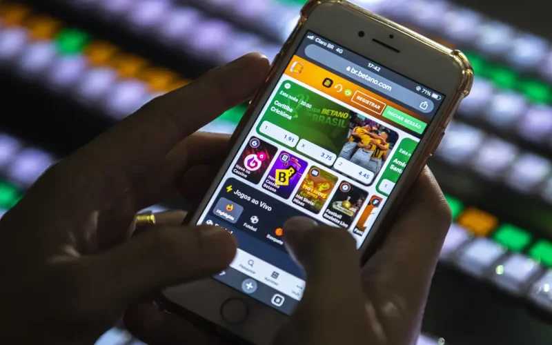 Jogos virtuais estão levando a um aumento das tentativas de suicídio, alerta especialista