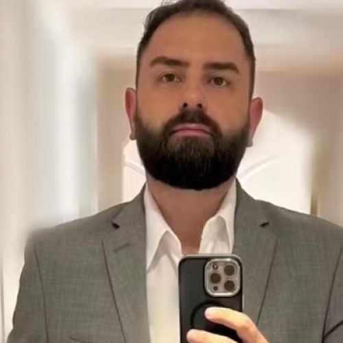 Justiça determina que filho de Lula saia de casa e não se aproxime da ex-mulher