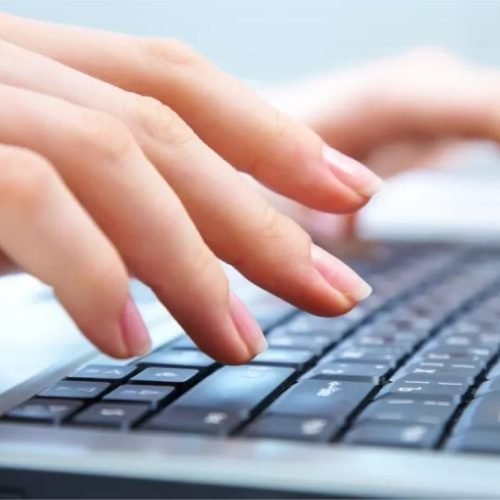 A poucas horas do fim do prazo, cerca de 40 mil paraibanos ainda não entregaram a declaração do IR