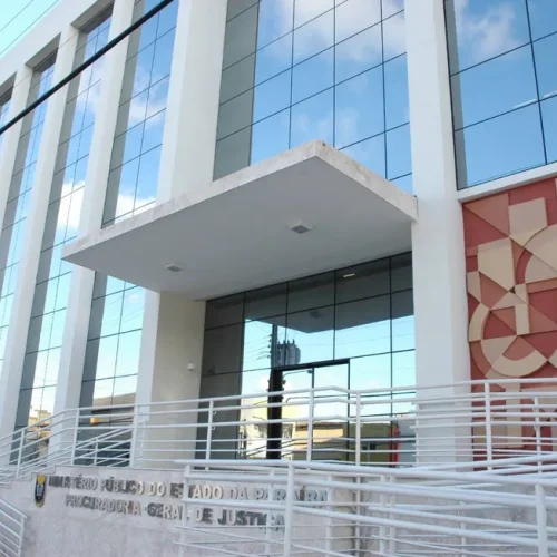 Justiça manda afastar o prefeito de Santana de Mangueira, na PB, por desvio de dinheiro público