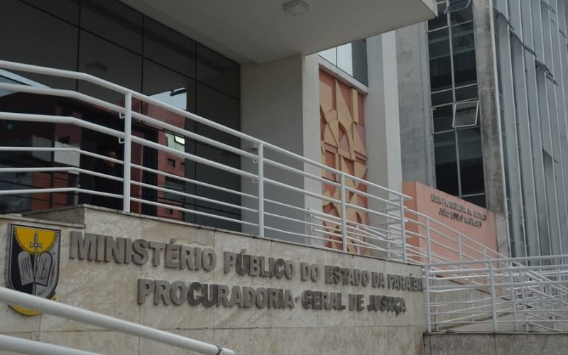 Prefeita de Juru contrata empresa da própria filha e Ministério Público entra em ação