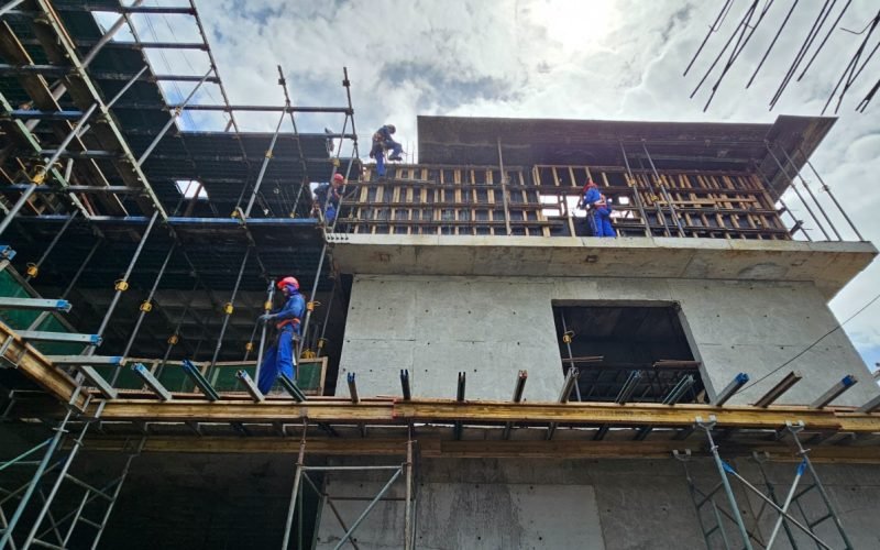 Realidades transformadas: profissionais encontram oportunidade de crescimento nas obras do maior medical center do Nordeste
