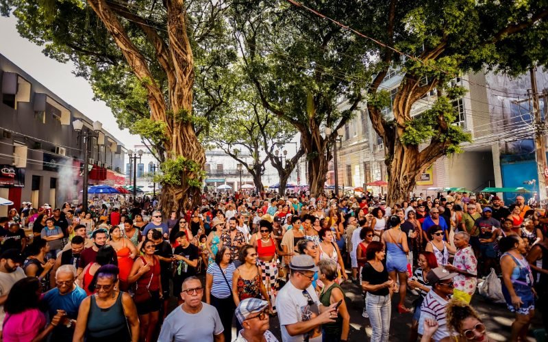 Ailma Ribeiro comanda Sabadinho Bom em homenagem às mulheres