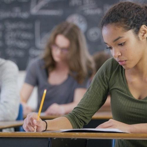 Lei que amplia para 30% cotas para negros em concursos é sancionada pelo Governo