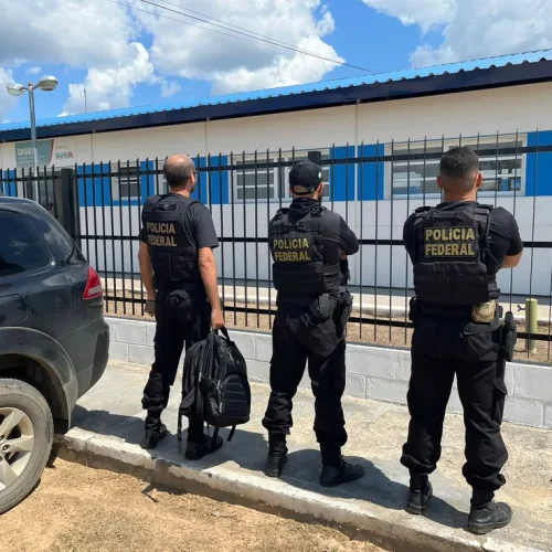 Deputados, secretário e conselheiro do TCE estão entre os alvos da operação Livro Aberto; confira detalhes